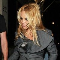 Pamela Anderson leaves The Playboy Club photos | Picture 78908